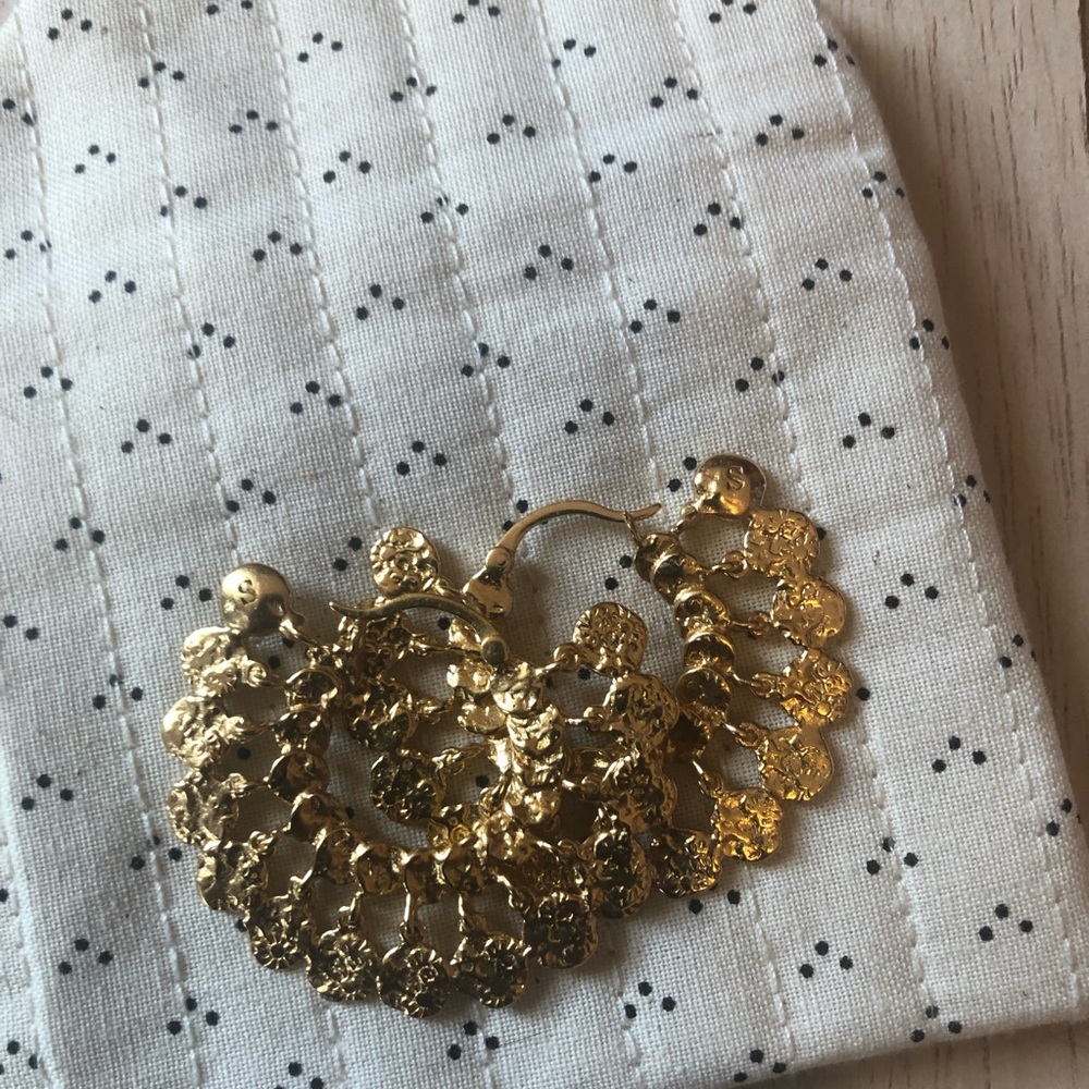🇫🇷SÉZANE TIA HOOP EARRINGS - Picture 2 of 5